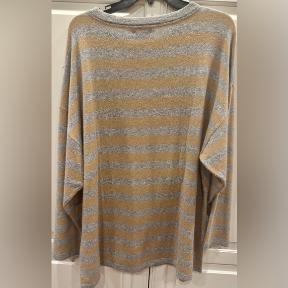 Sutton Studio NWT 1X 100% Cashmere Sweater Women’s - Picture 4 of 5
